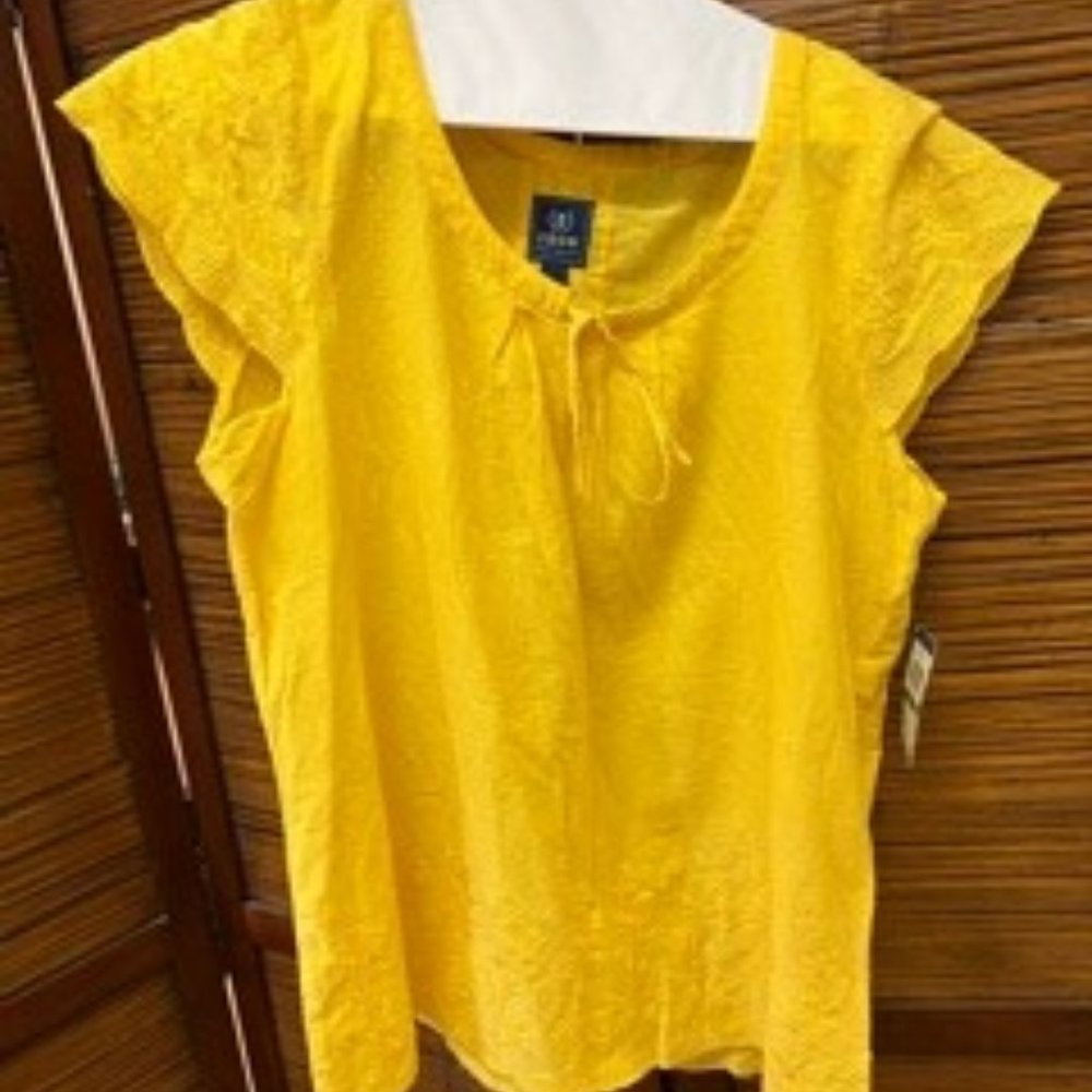 New Ladies Izod Shirt - Size L